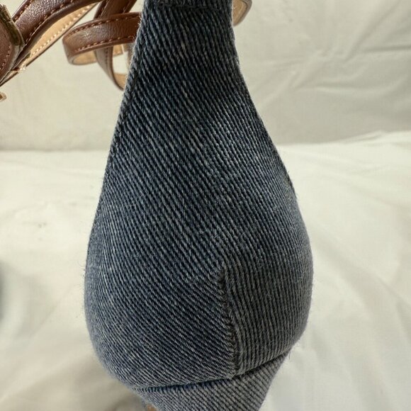 Shoe Dazzle Blue Denim Heels with Brown Strap - Picture 12 of 16
